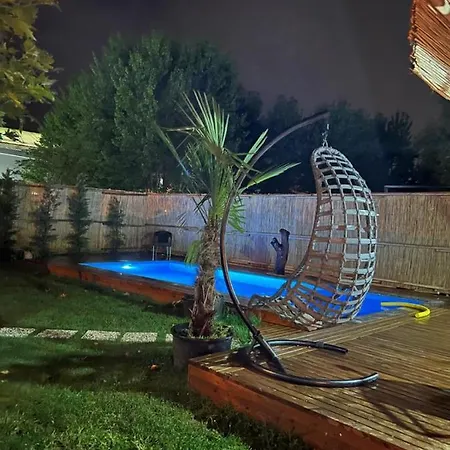 Villa Lovely House With Private Pool Near Lake *